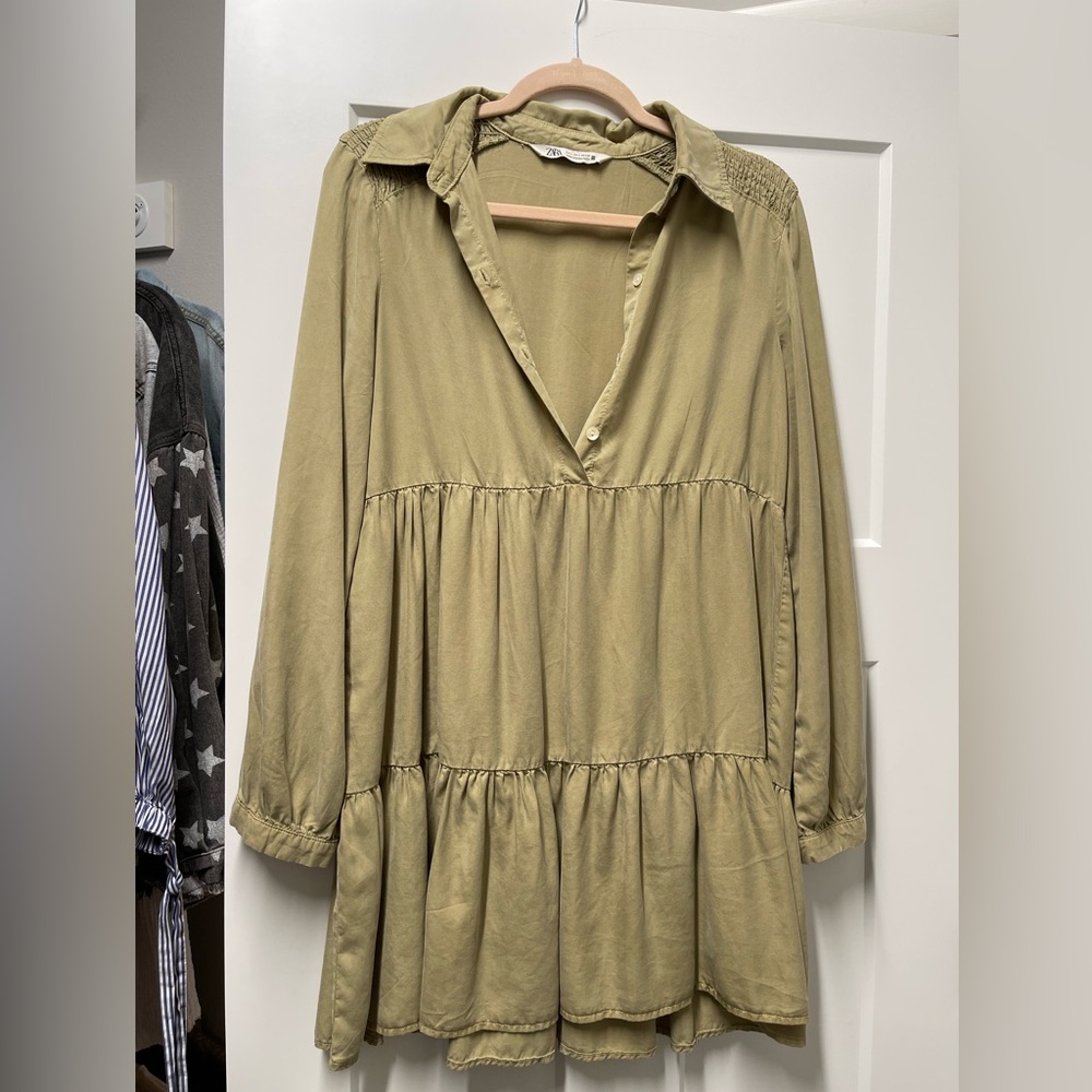 Olive green long sleeve Zara shift dress size S - only worn once!